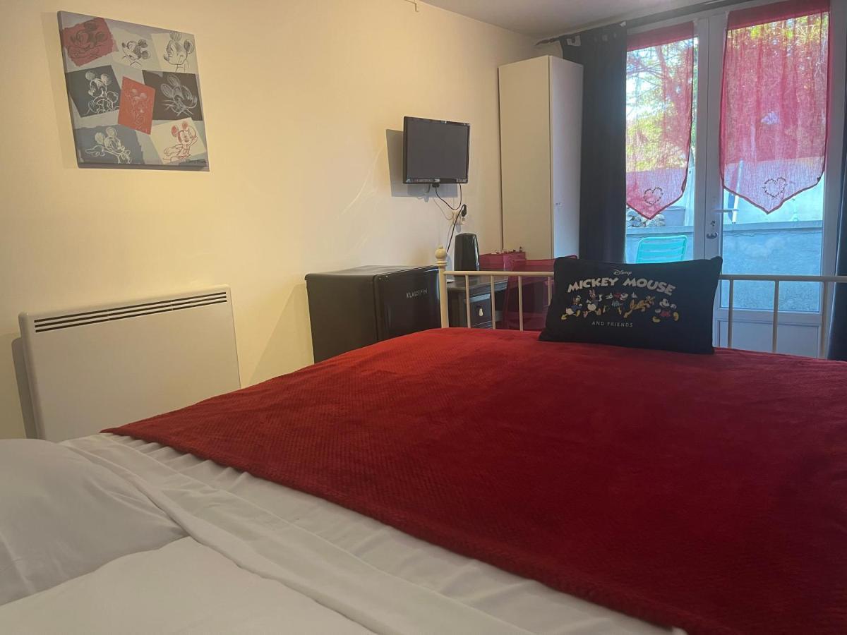 Chambres D'Hotes Poirier Bazin Montry Dış mekan fotoğraf