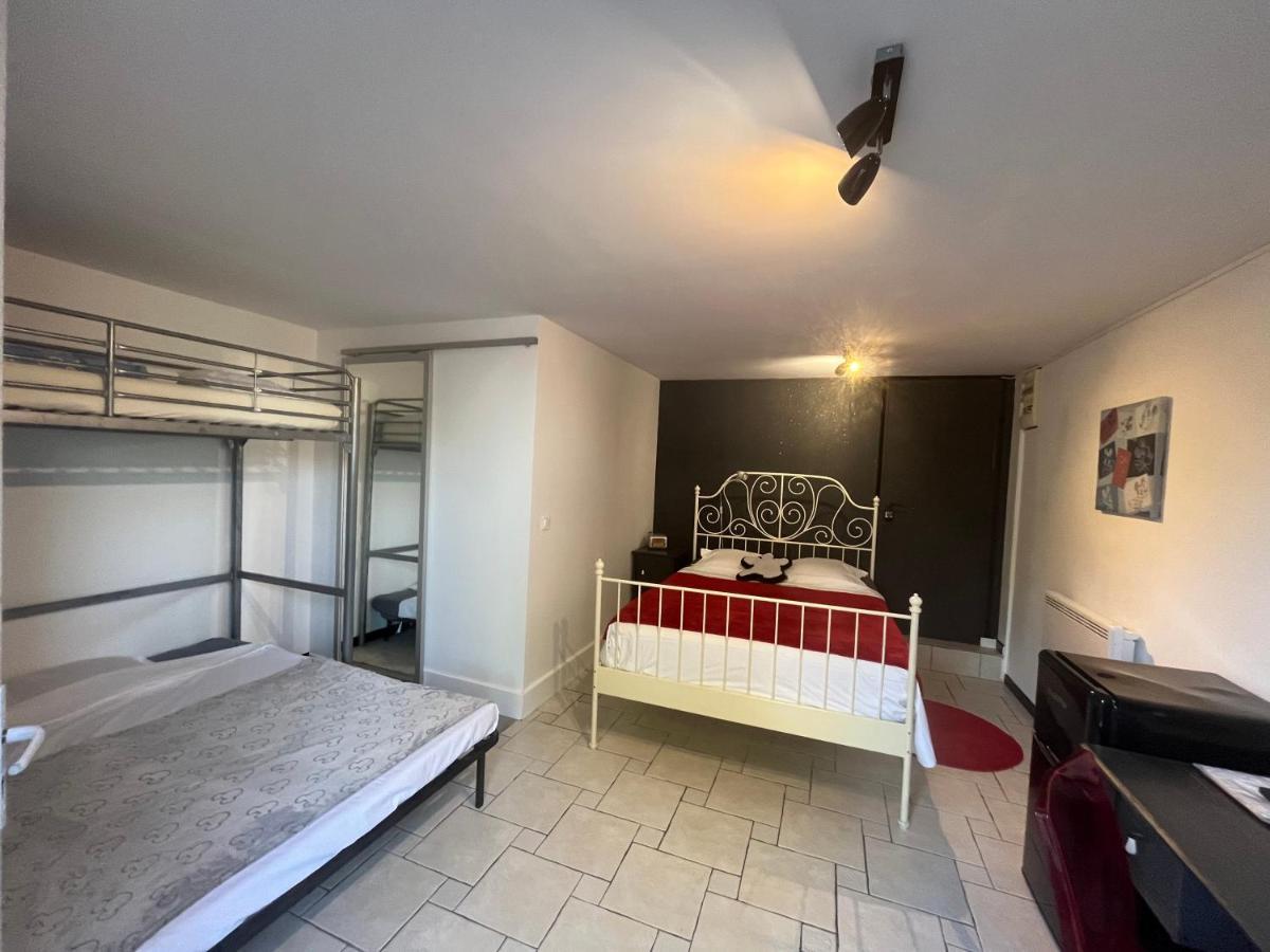 Chambres D'Hotes Poirier Bazin Montry Dış mekan fotoğraf