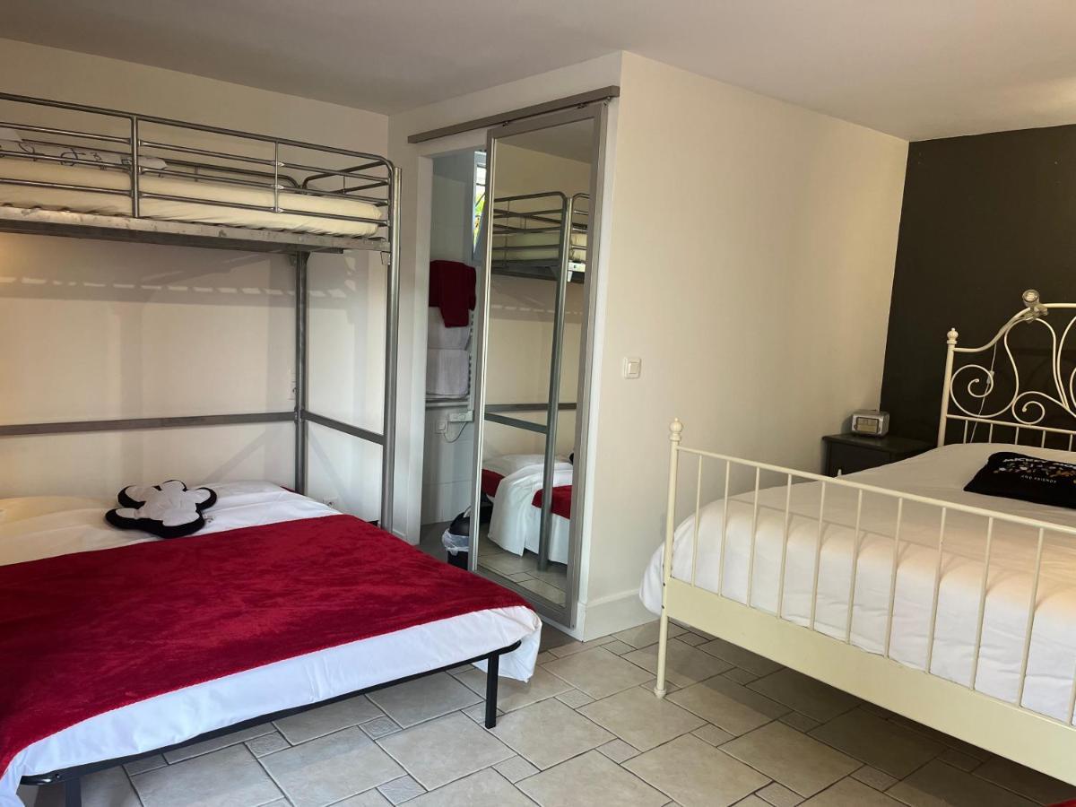 Chambres D'Hotes Poirier Bazin Montry Dış mekan fotoğraf