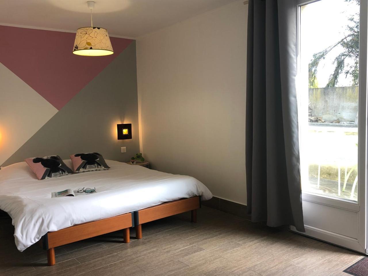Chambres D'Hotes Poirier Bazin Montry Dış mekan fotoğraf